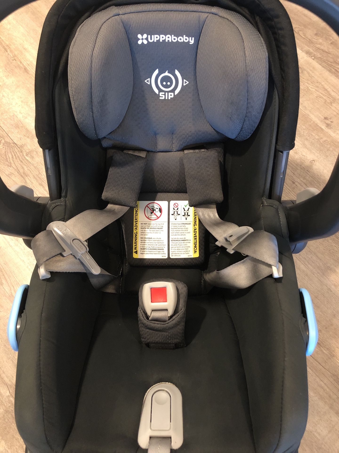 2018 uppababy car seat with base/ infant insert