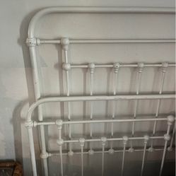 Rot Iron White Twin Frame Need no Screws or tools needed 