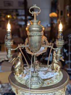 Antique brass French Double Student Lamp, circa 1930s. Fully working.