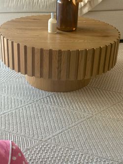 31.4” Round Coffee Table