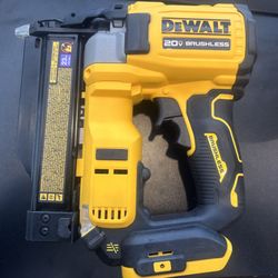 DeWalt DCN623B 20V MAX Atomic Compact 23- Gauge Brushless Pin Nailer, Tool Only 