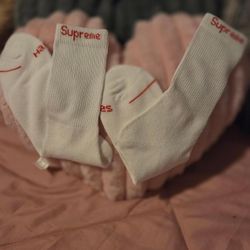 Supreme socks