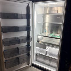 Frigidaire / Electrolux refrigerator Model: FPUI19F8WF2 (full-size upright unit with ice maker)