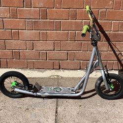 Mongoose Scooter Expo Kick BMX Green & Grey