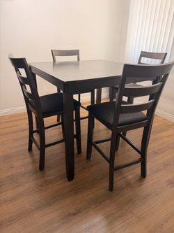 Dinning Table