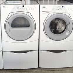 Whirlpool Washer & Electric Dryer Set