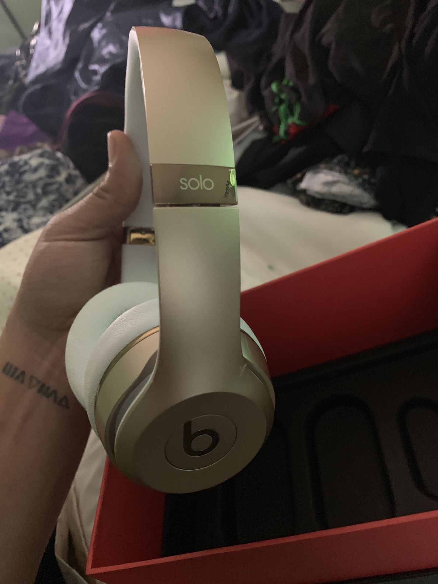 Beats solo 3 wireless