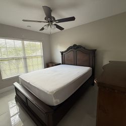 King Mattress and Powered Box springs 
