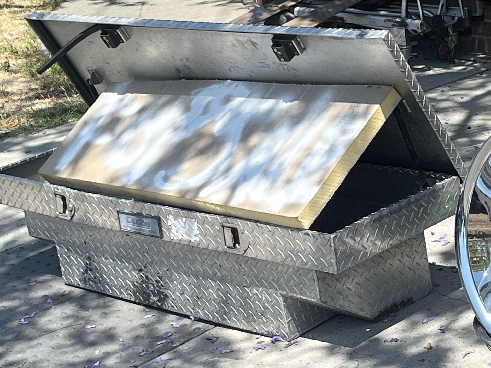 Deezee Truck Toolbox