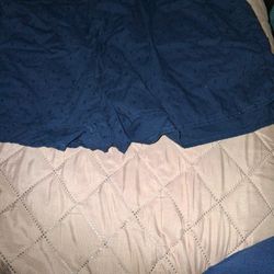 Ladies Shorts Size L 12/14 $3