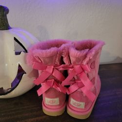 pink girls Uggs