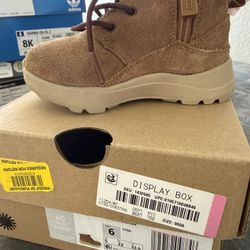Boy Uggs