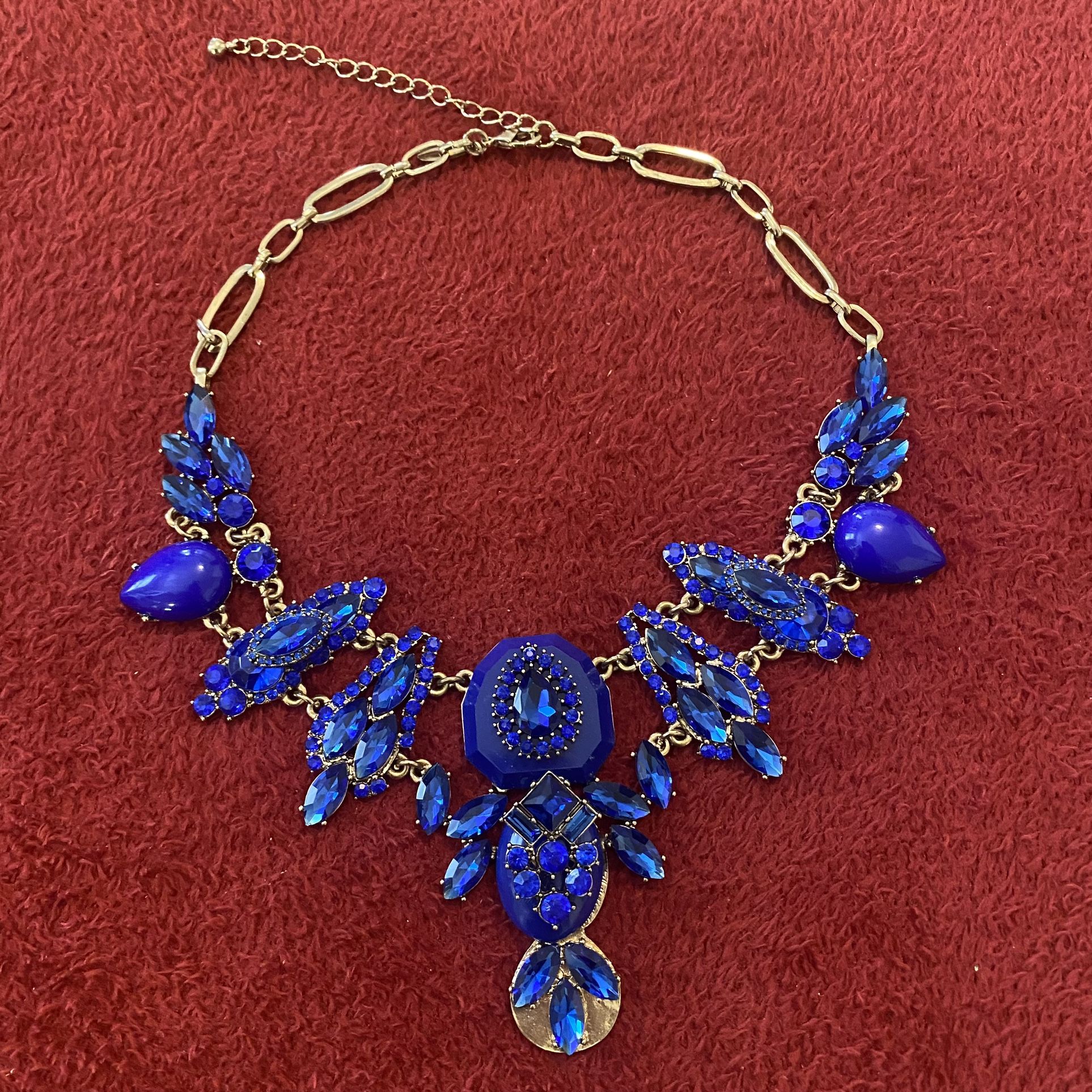 Beautiful & Ellegant Royal Blue Choker 