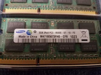 Laptop 4GB (2GB x 2) memory