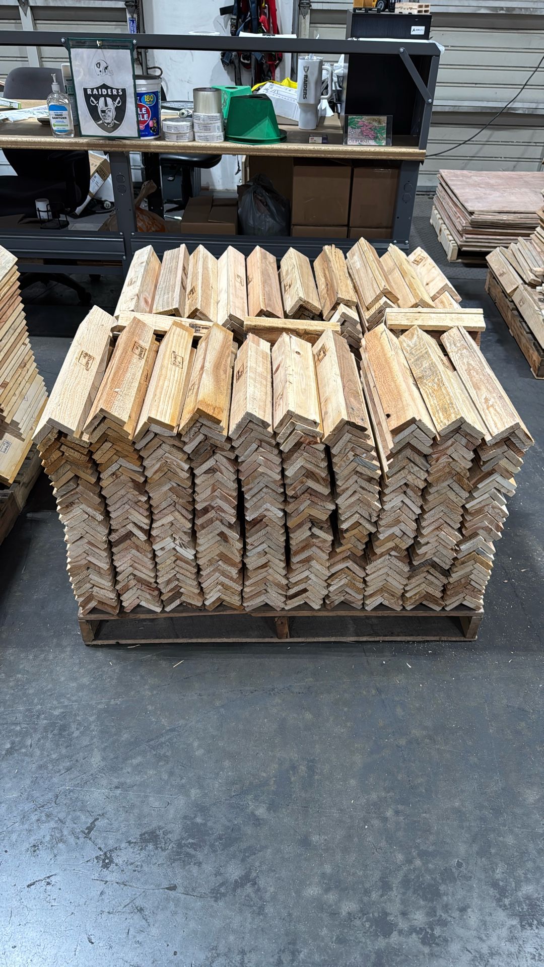 Firewood $20 Whole Pallet No Nails