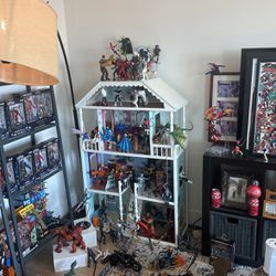Lots Of Action Figures, Comics, Posters, Cards, Pokémon,marvel, Gi Joe ,tmnt , Star Wars And More