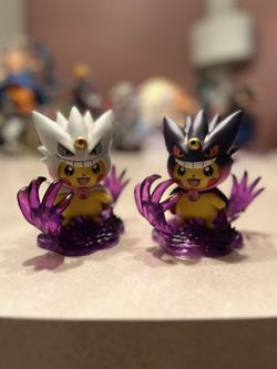 Mega Gengar Poncho Pikachu Figurines 