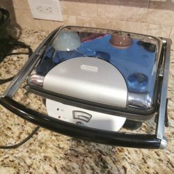 Brand New Nelonghi CONTACT GRILL
