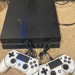 PS4 With 2 Controllers