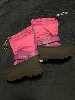11C - Pink Columbia Snow Boots