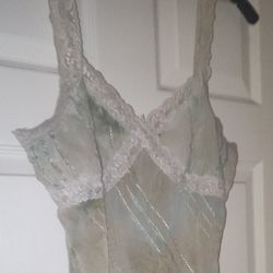 Women's Top Size Small 