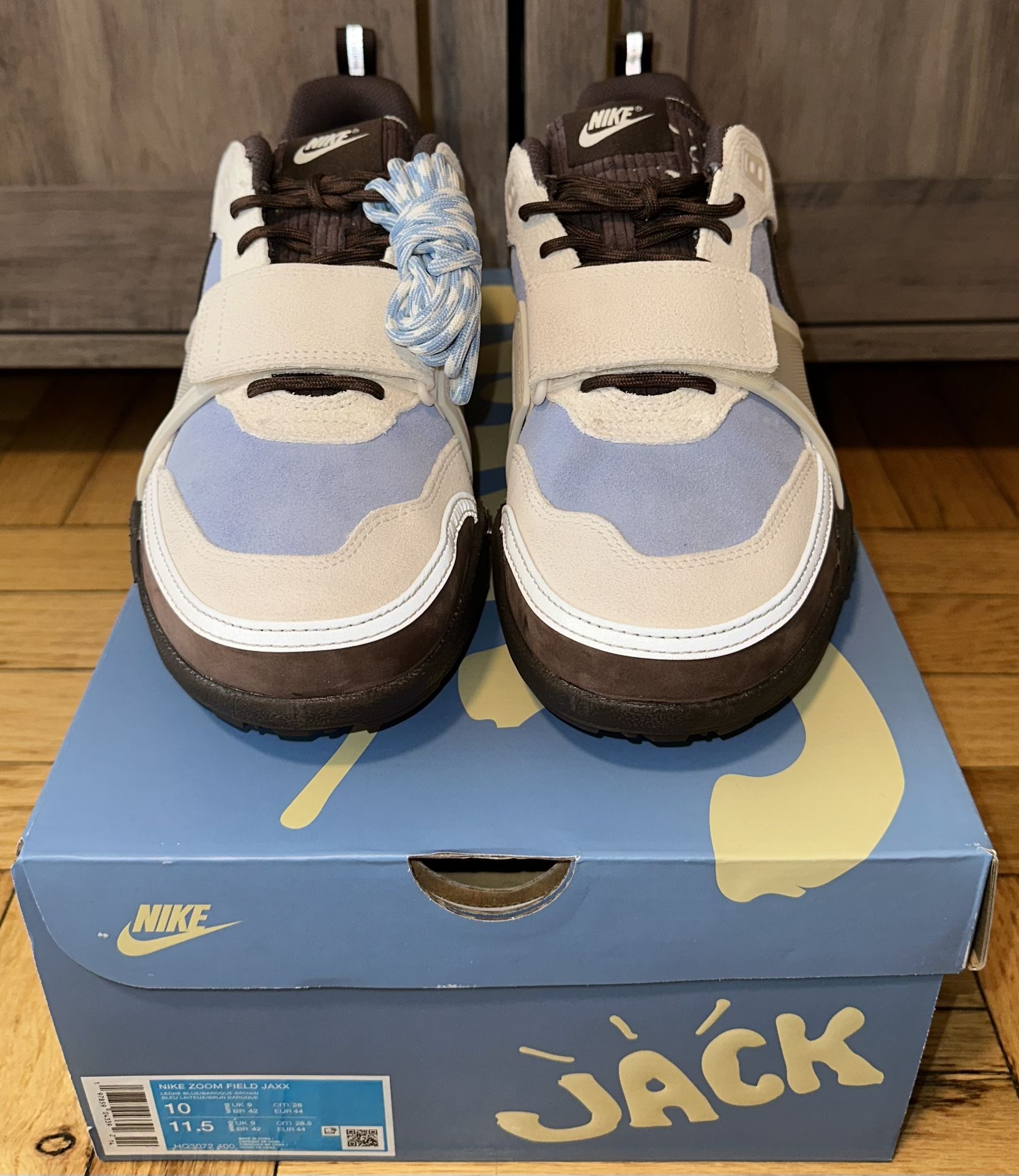 Brand New Men’s Travis Scott Nike Zoom Field Jaxx Size 10 US (HQ3072 400)