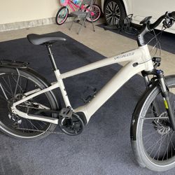 New Specialized Turbo Vado 4.0 Electric Bike - Large