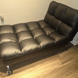 Chaise