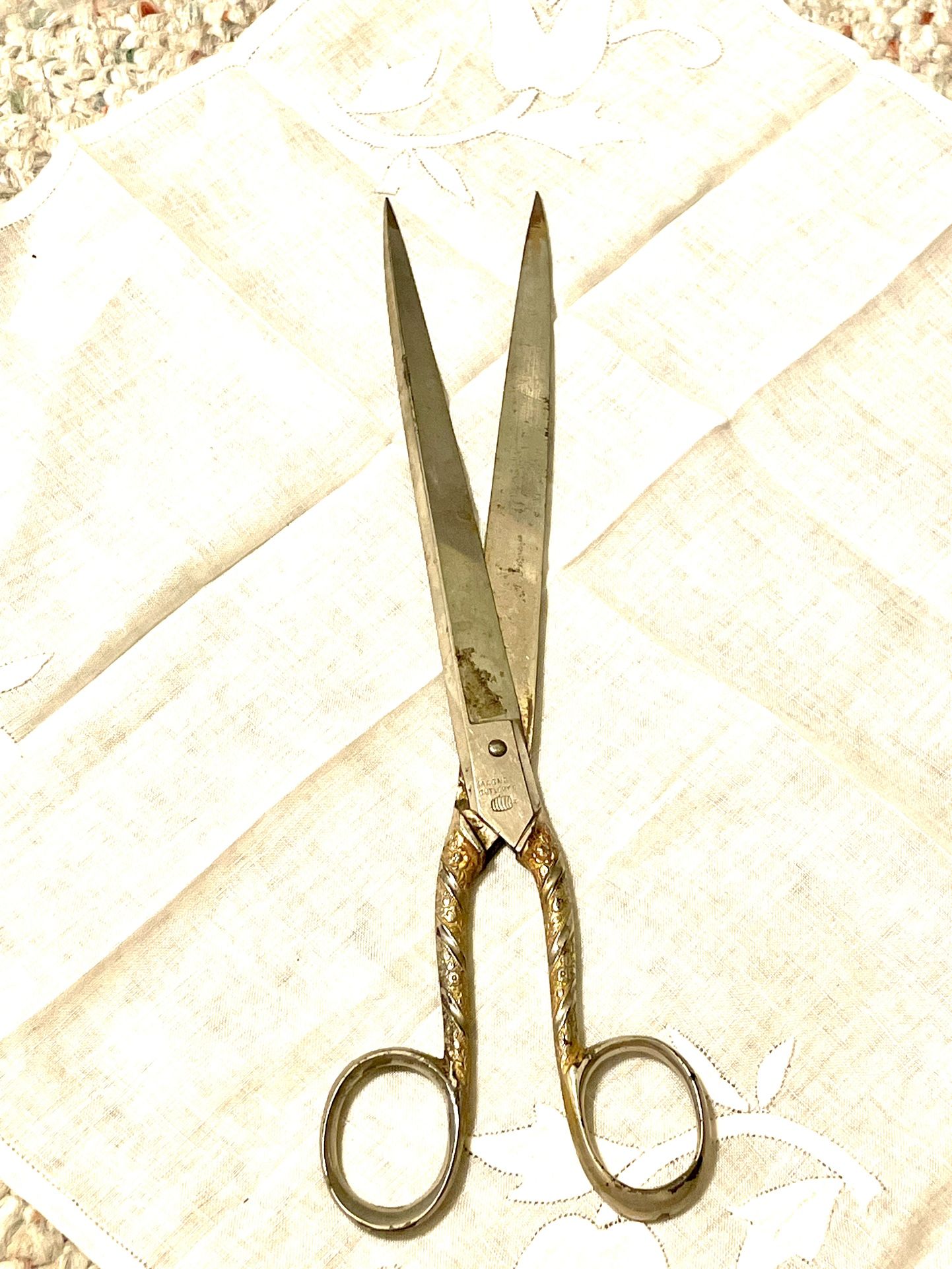 Old D. Peres Solingen Germany Scissors