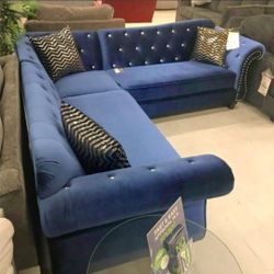🔥 Free Delivery 🔥Stylish Comfort Sectional Couch with Tufted Buton and Flared Arms💙$39 Pay Easily 