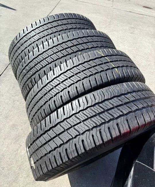 245 75 16 Tires Con 80% De Vida Las 4 De La Marca Michelín