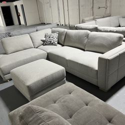 Drayden Fabric Sectional 