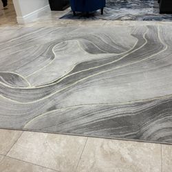 8*10 Rug - Free -Sunday Only