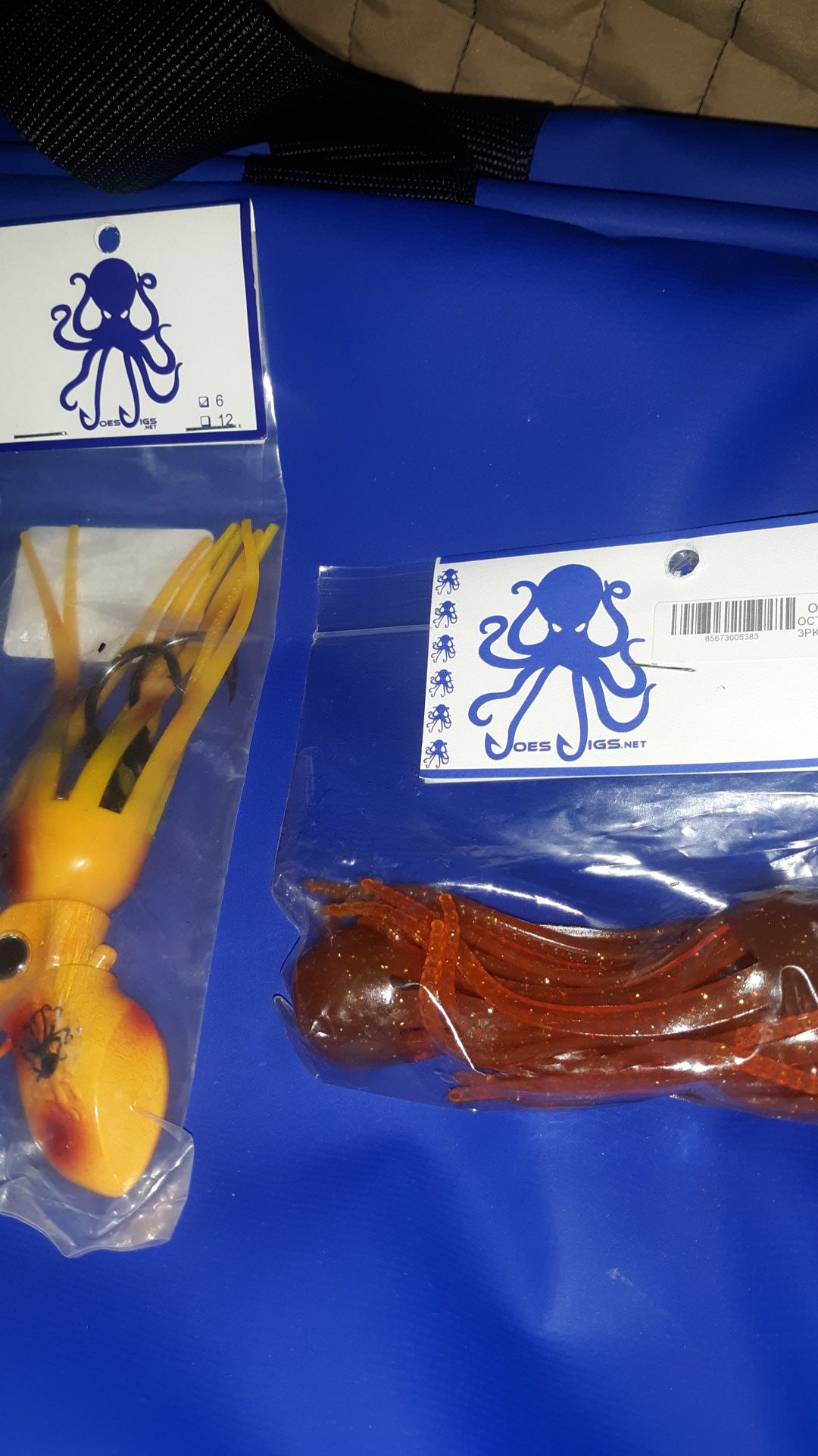 Joe's jigs Octopus with additional interchangeable skirts included for deep sea fishing