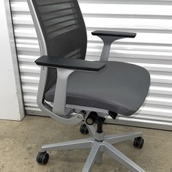 Steelcase Think V2 Office Chair