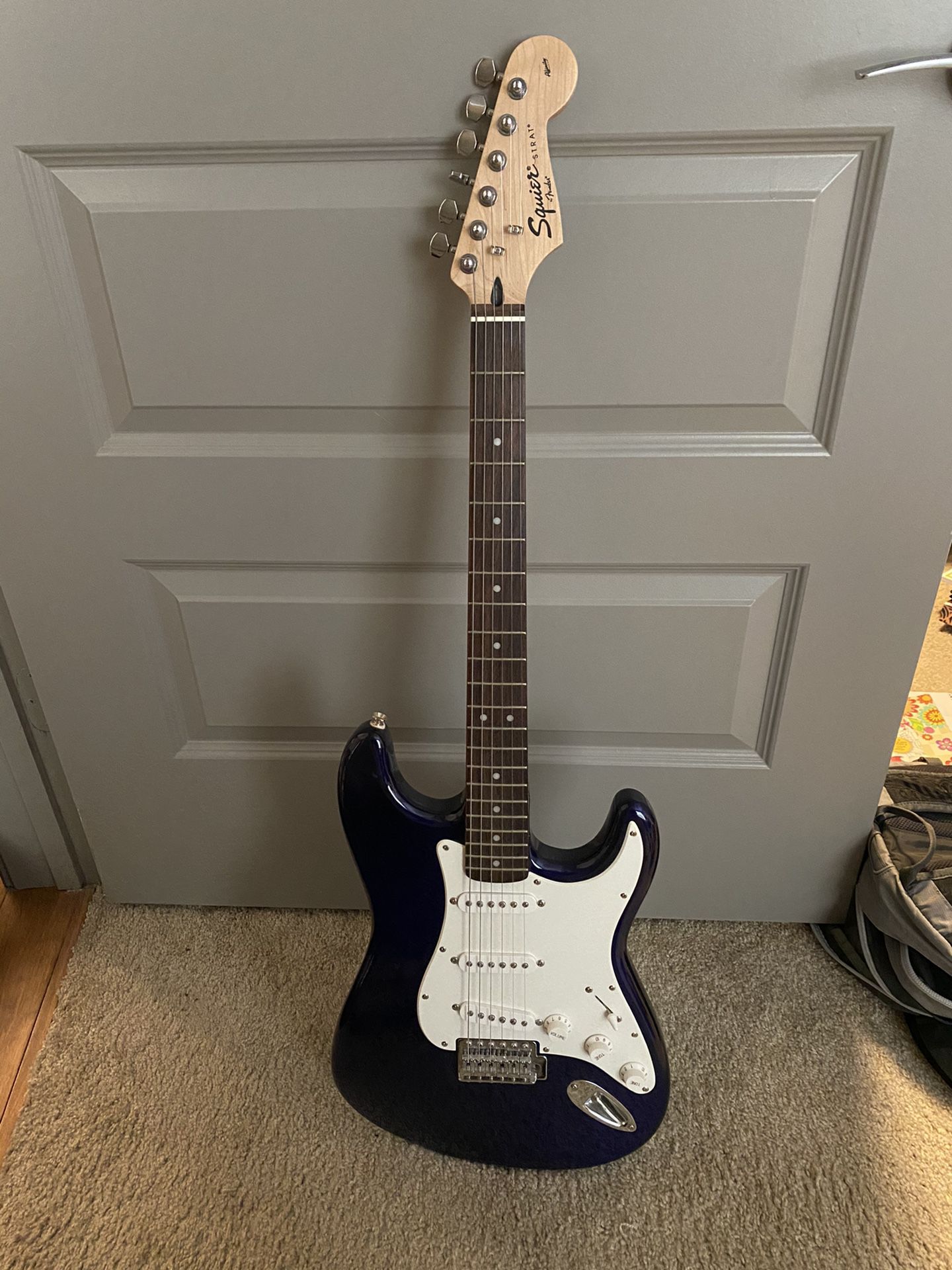 Electric Guitar Fender Strat With Amp