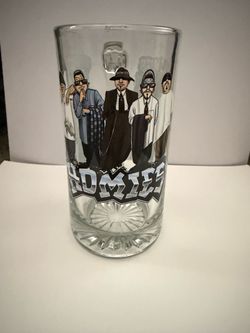 MUGS