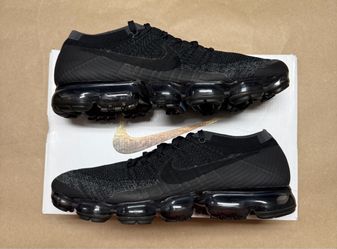 Nike Air Vapormax Triple Black Men’s size 12 running shoes Rare!