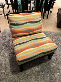 Stintino Multi Accent Chair Rooms To Go Multi-Color Comfortable