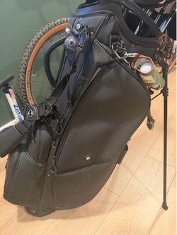 Pins and Aces 14 way golf stand bag - 3 months old. Retails $350