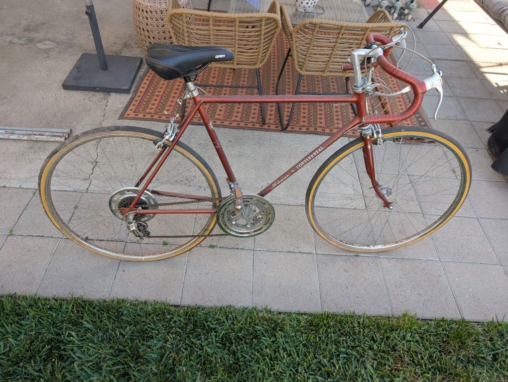 Vintage Schwinn Continental 10-Speed Road Bike