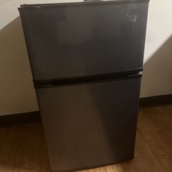 Artic king (Mini Fridge)