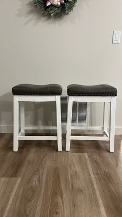 Grey barstools