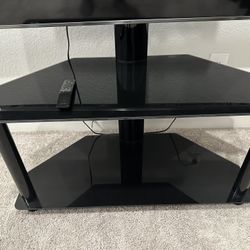 55 Onch Samsung Smart TV And Stand/ Swivel 