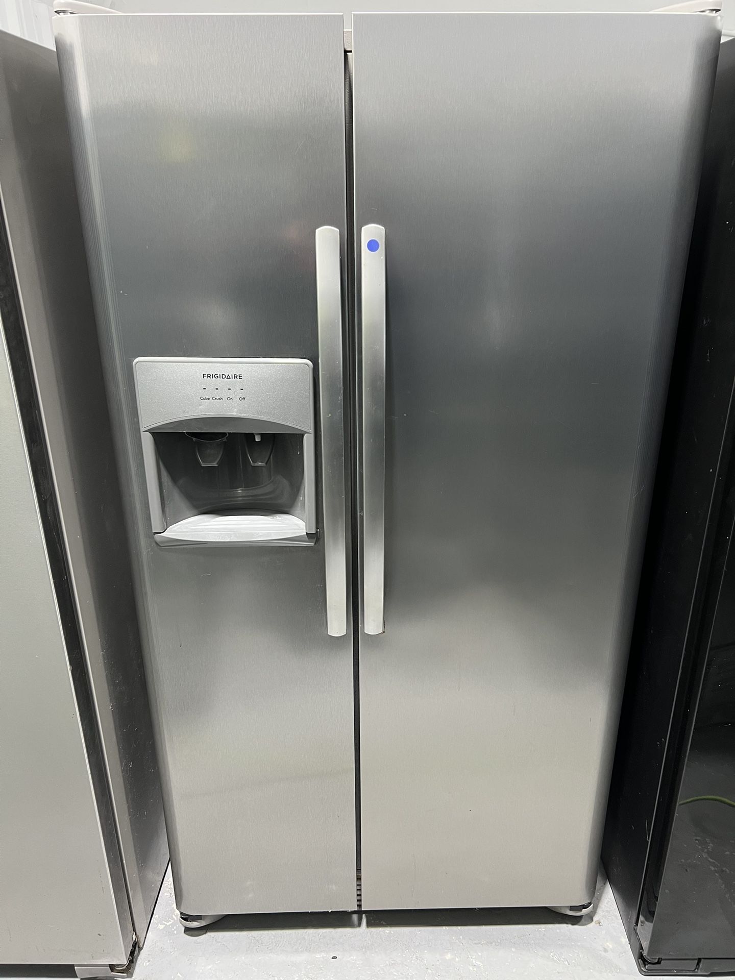 Refrigerator Frigidaire Side By Side Stainless Steel