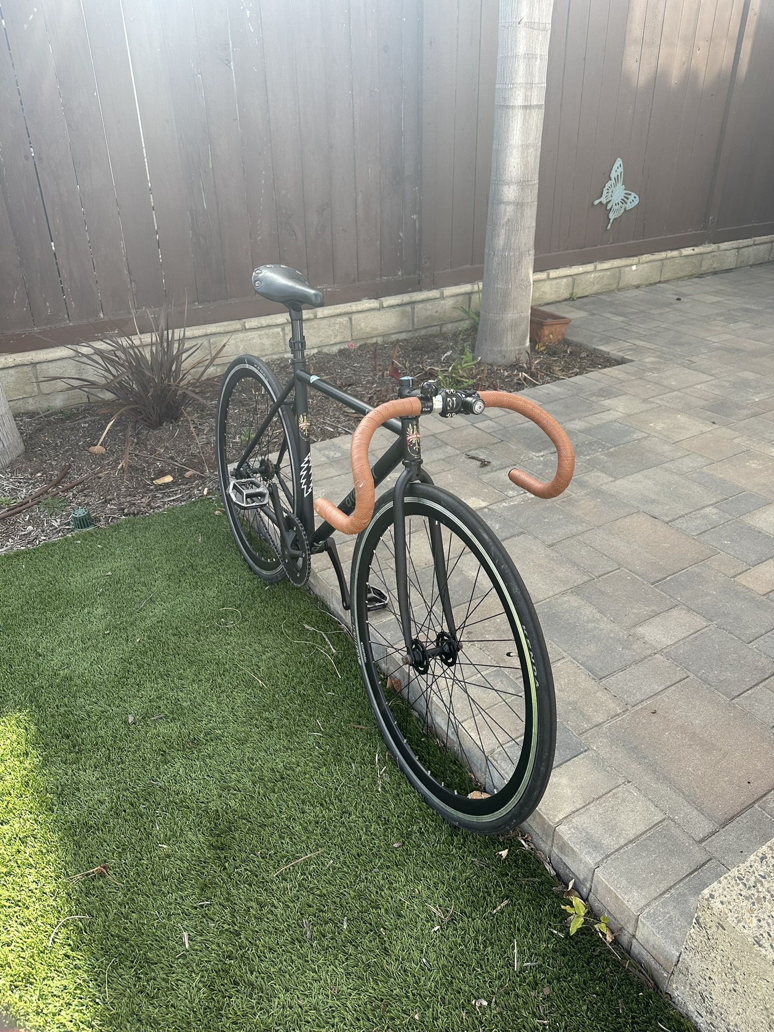 ビアンキ ピスタ ネロ Bianchi Nero Pista