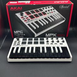 AKAI Professional 