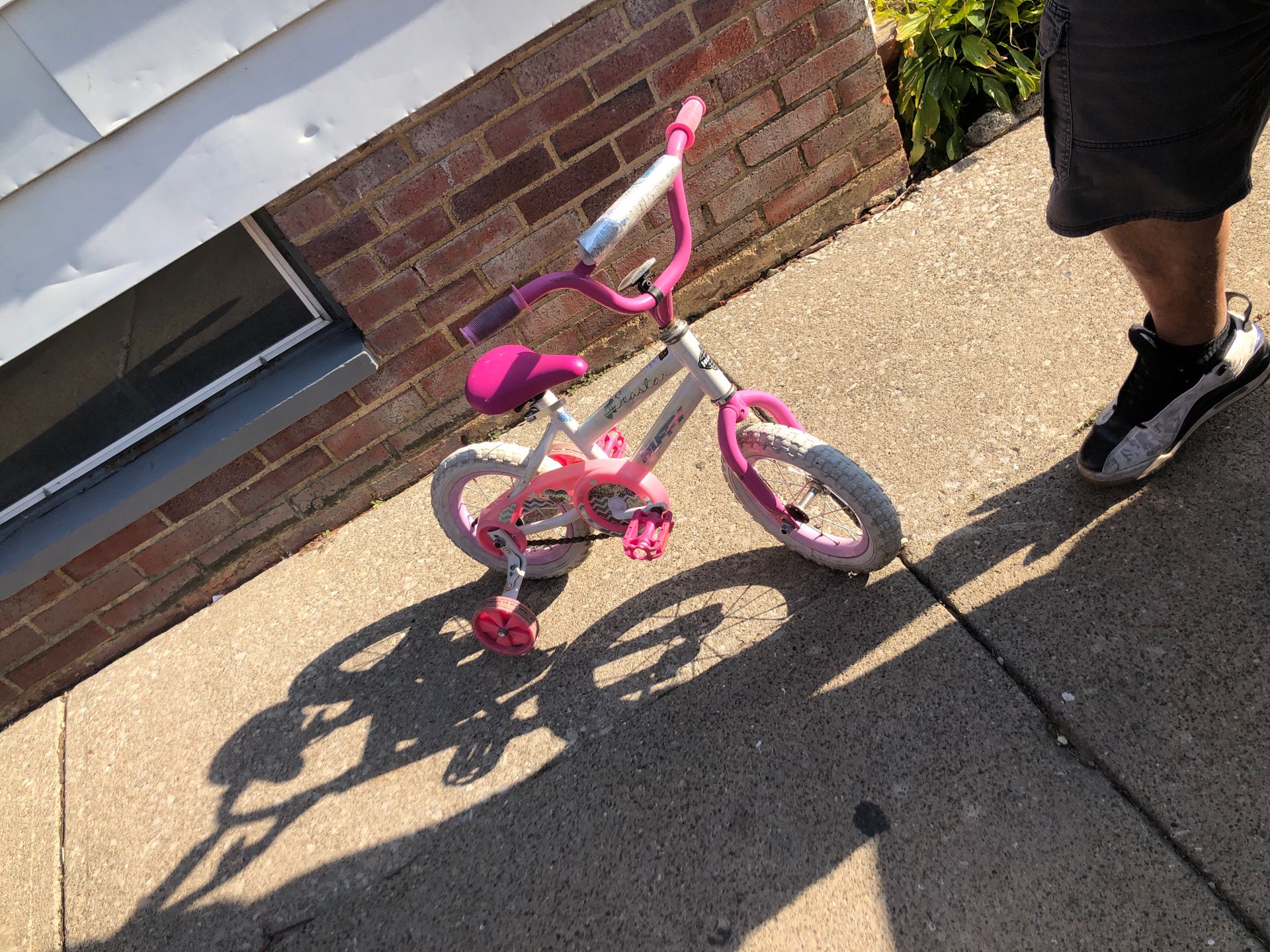 Little girls huffy bike