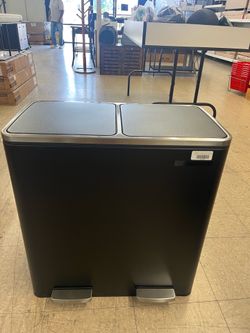 2 x 8 Gallon Garbage Trash Can 2 Compartments Foot Pedal Soft Close Lid - Black