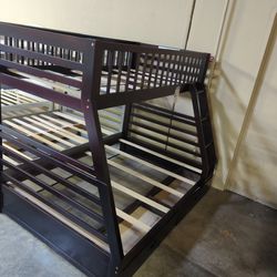 TWIN/Full BUNK BED